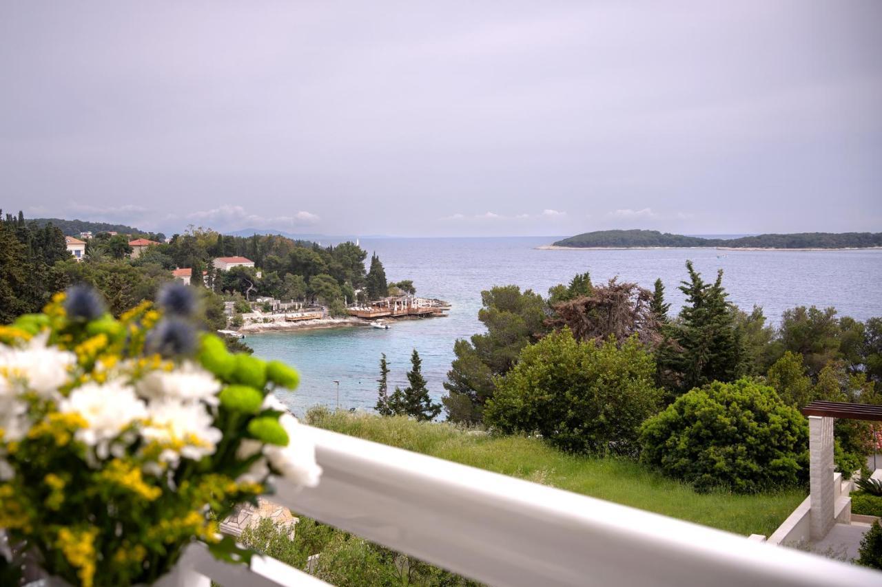 Feelhvar Along Bluelagoon Beach Hvar Town Kültér fotó